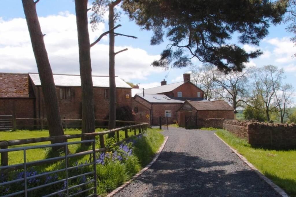 Upper Heath Farm - Stable Cottage Ludlow Craven Arms Bagian luar foto
